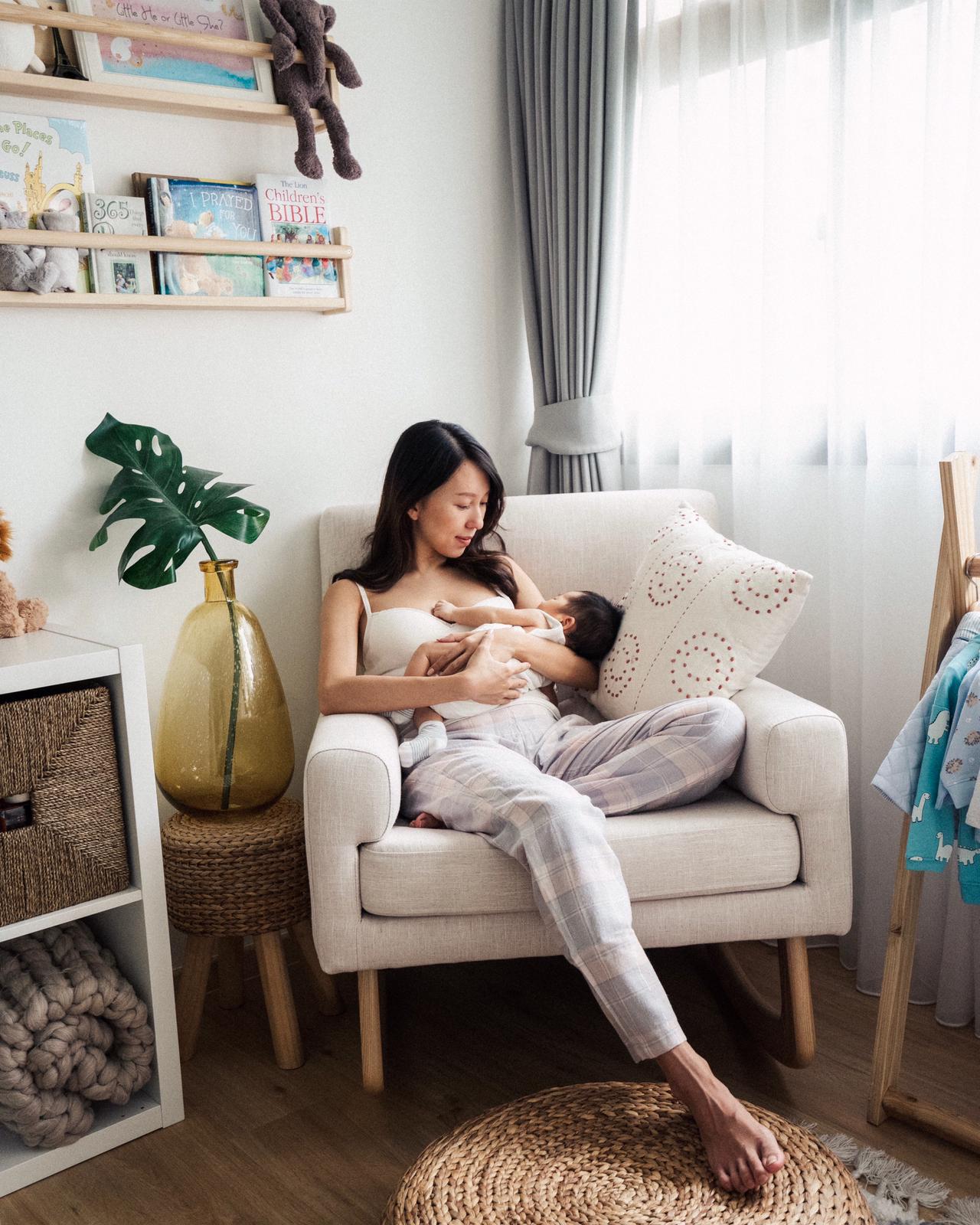 How Important is a Nursing Chair in the Nursery? – Hatchery Cribs Singapore