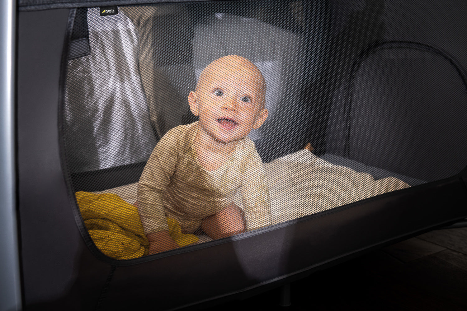 Hauck Play N Relax Travel Cot
