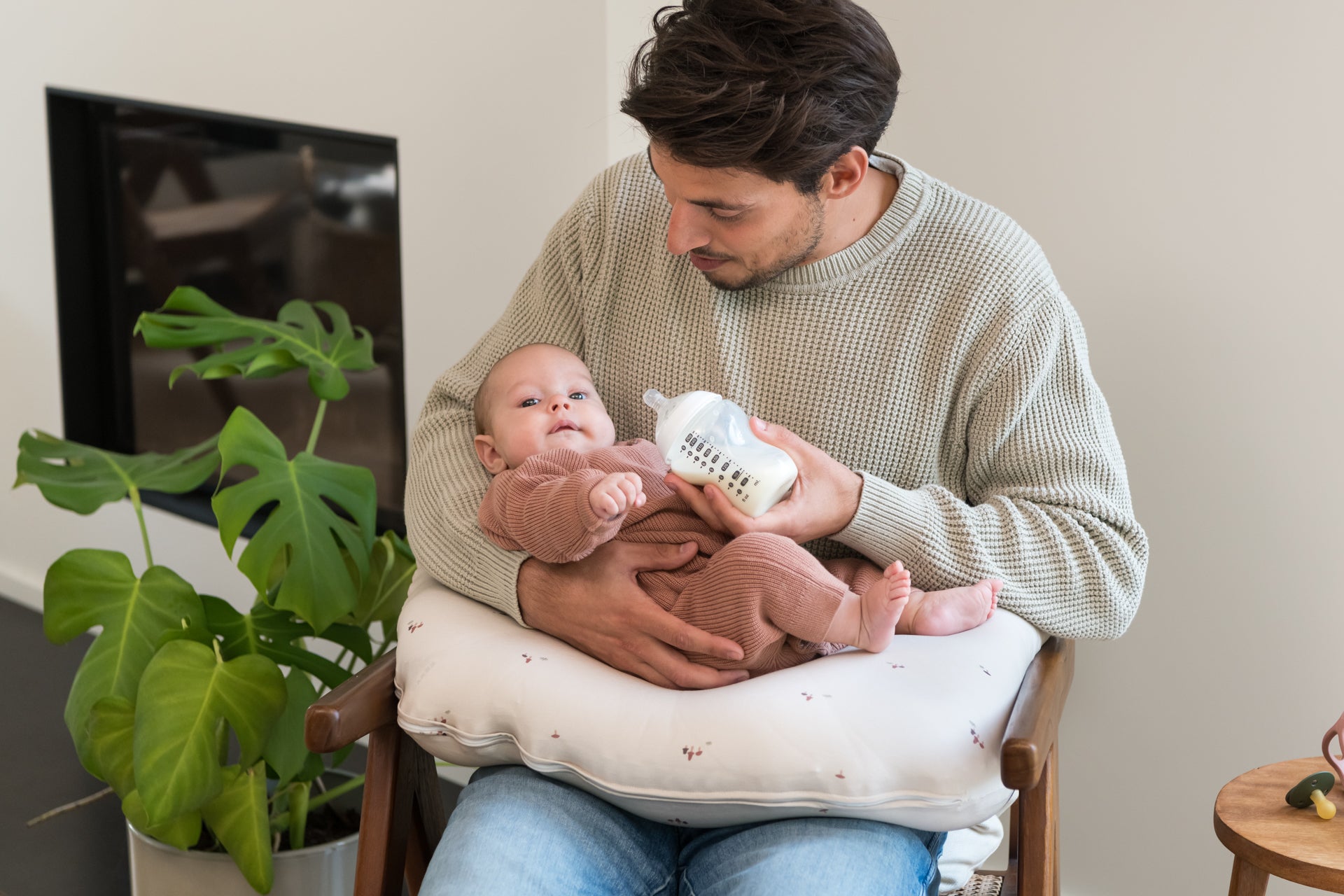 Doomoo Softy: Organic Cotton Small 2-in-1 Multi-Functional Pillow for Nursing and Lounging