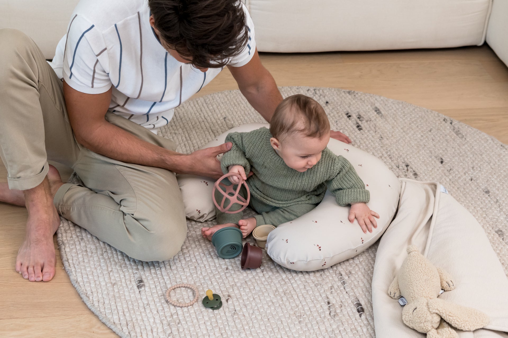 Doomoo Softy: Organic Cotton Small 2-in-1 Multi-Functional Pillow for Nursing and Lounging