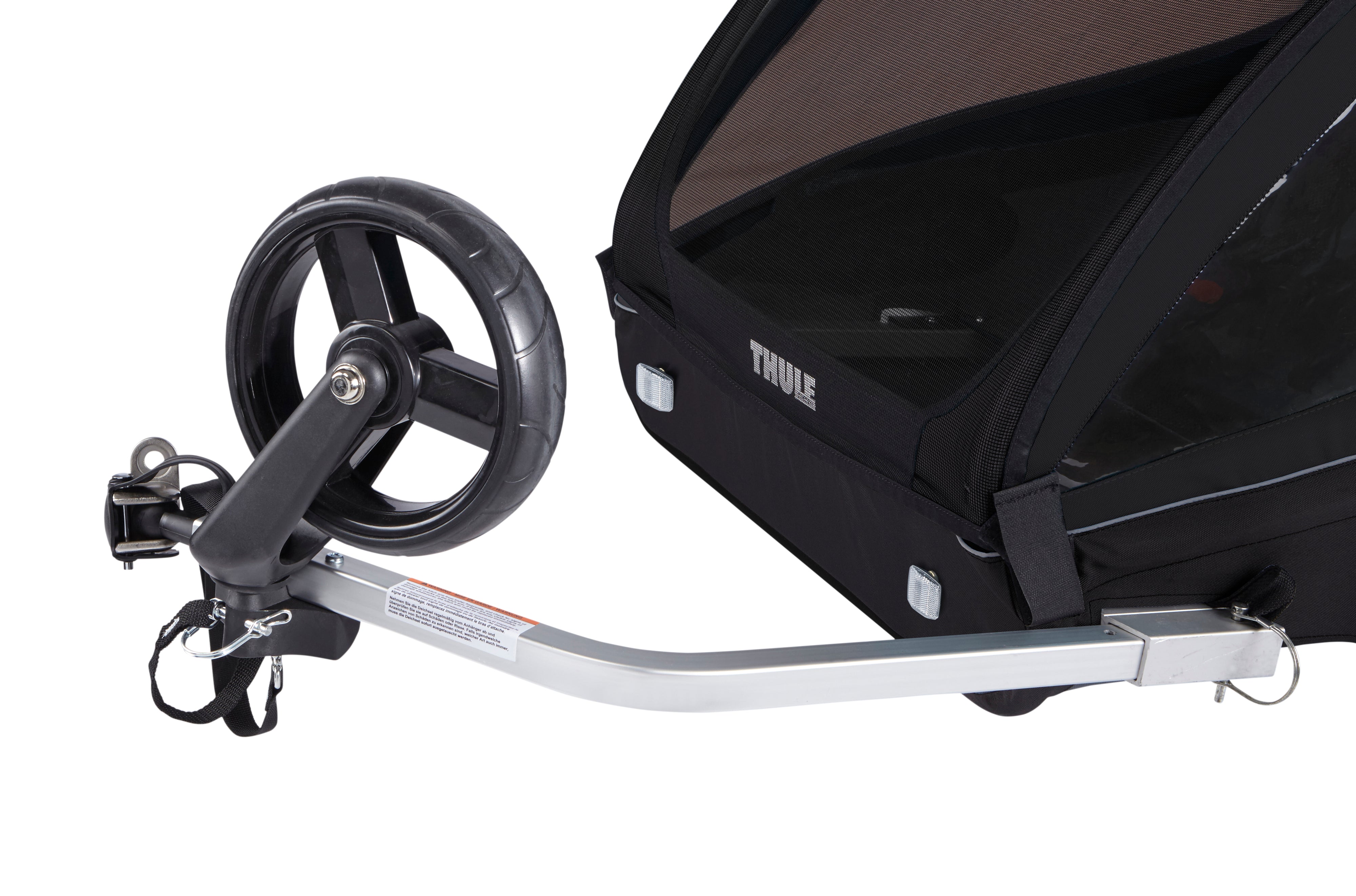 Thule bike trailer coaster XT close up of attachement of bike trailer to bicycle