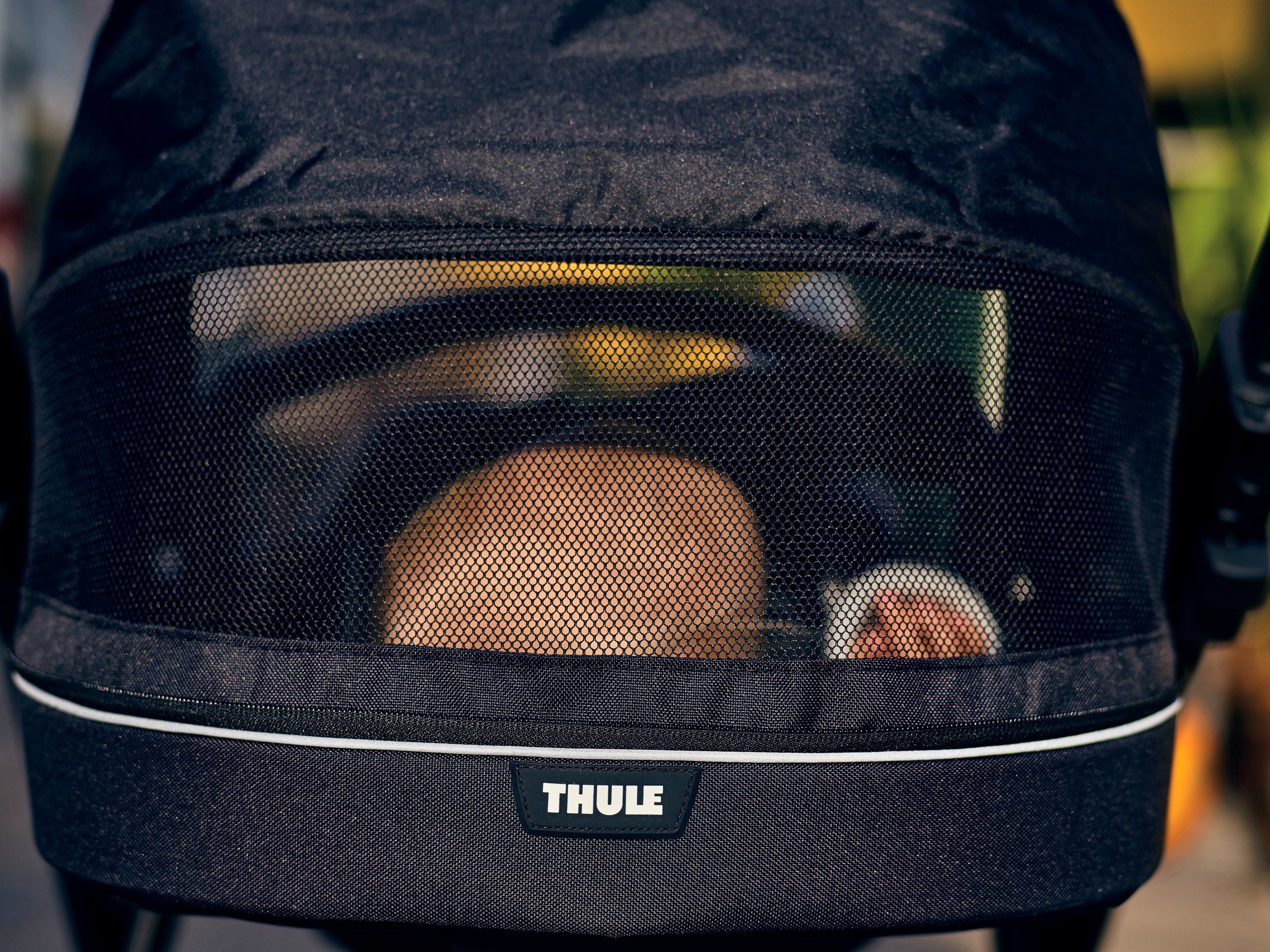 Thule Sleek Convertible Single to Double Urban Stroller Black Peekaboo