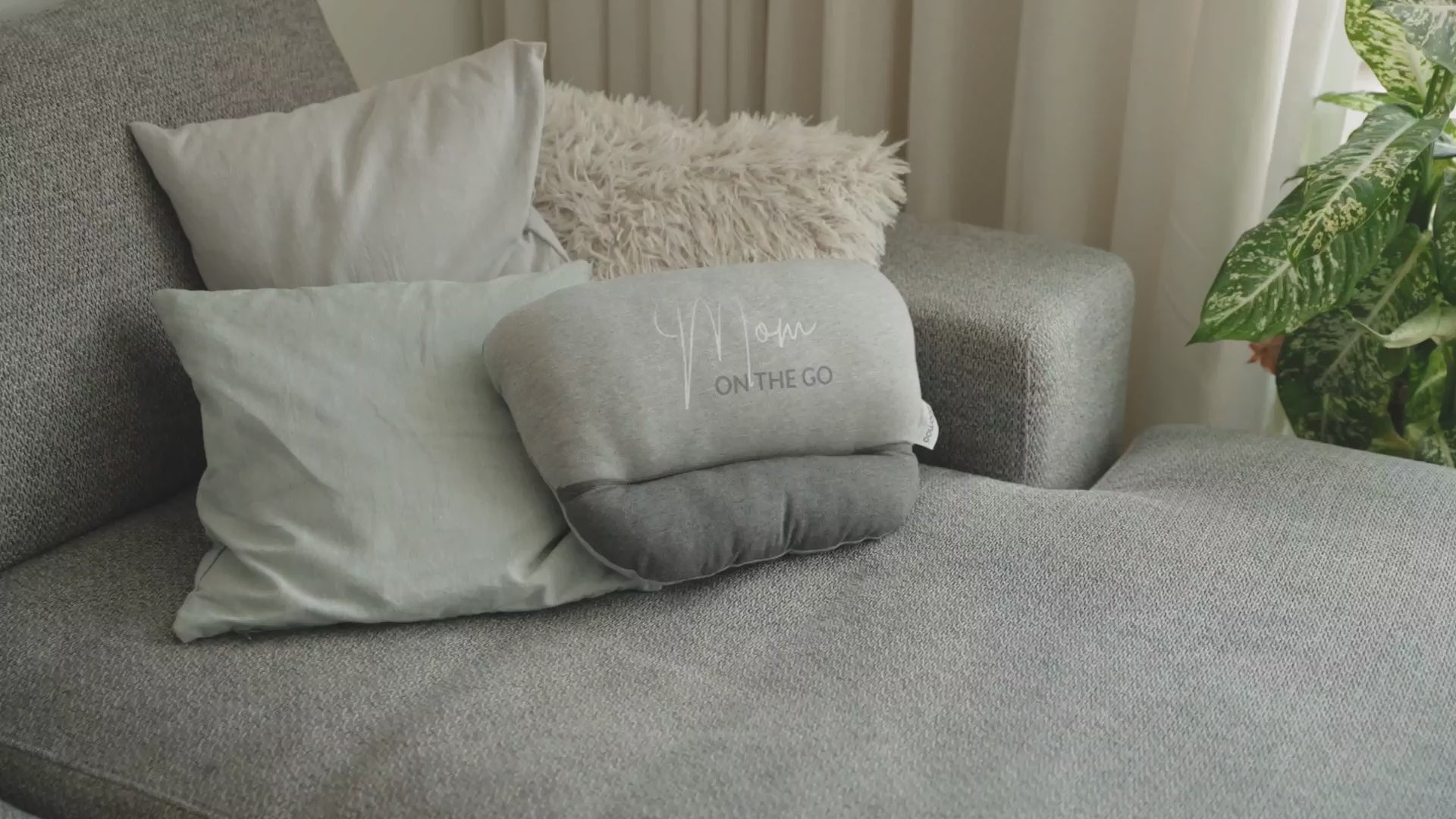 doomoo on the go pregnancy pillow video