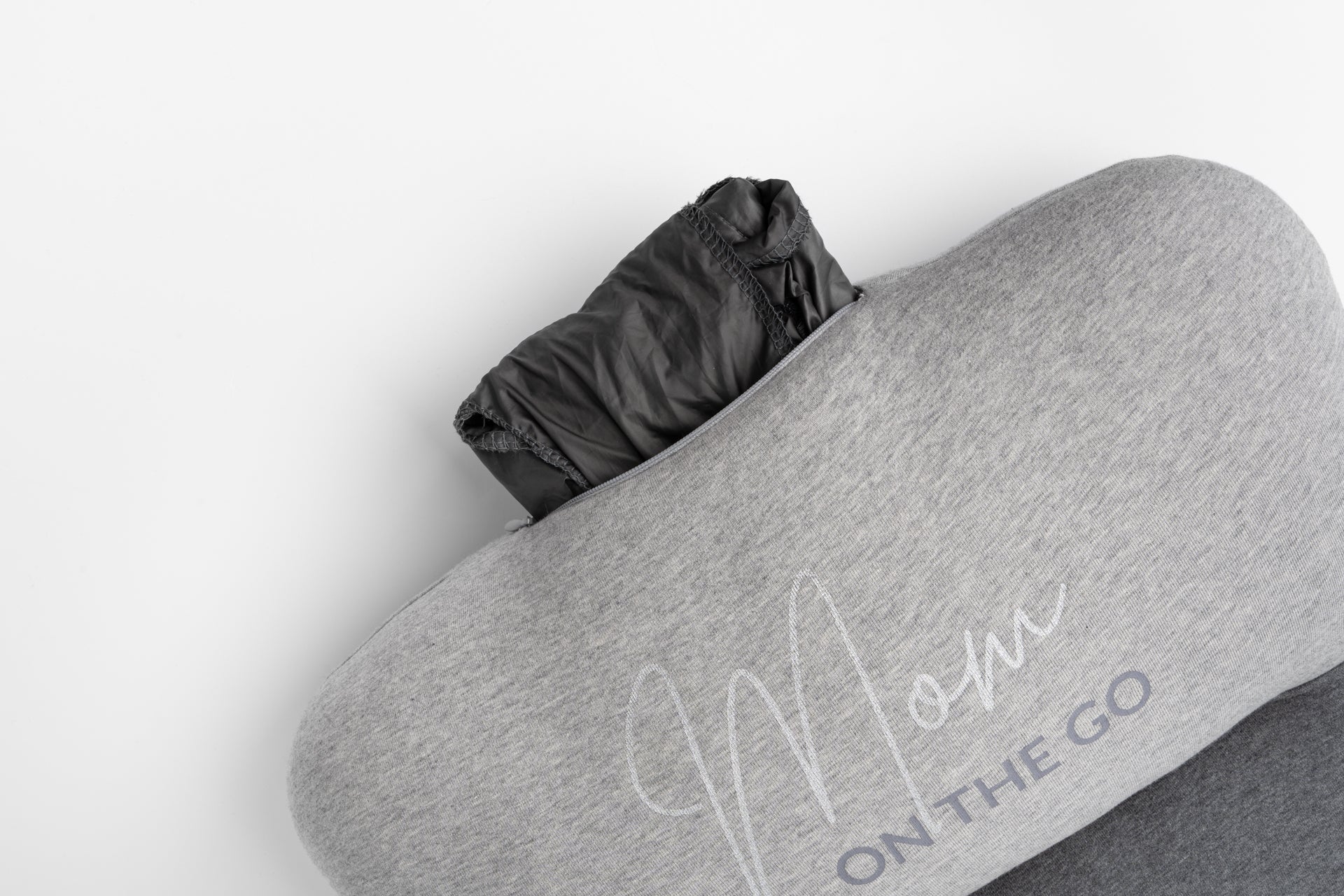doomoo on the go pillow with compressed bag