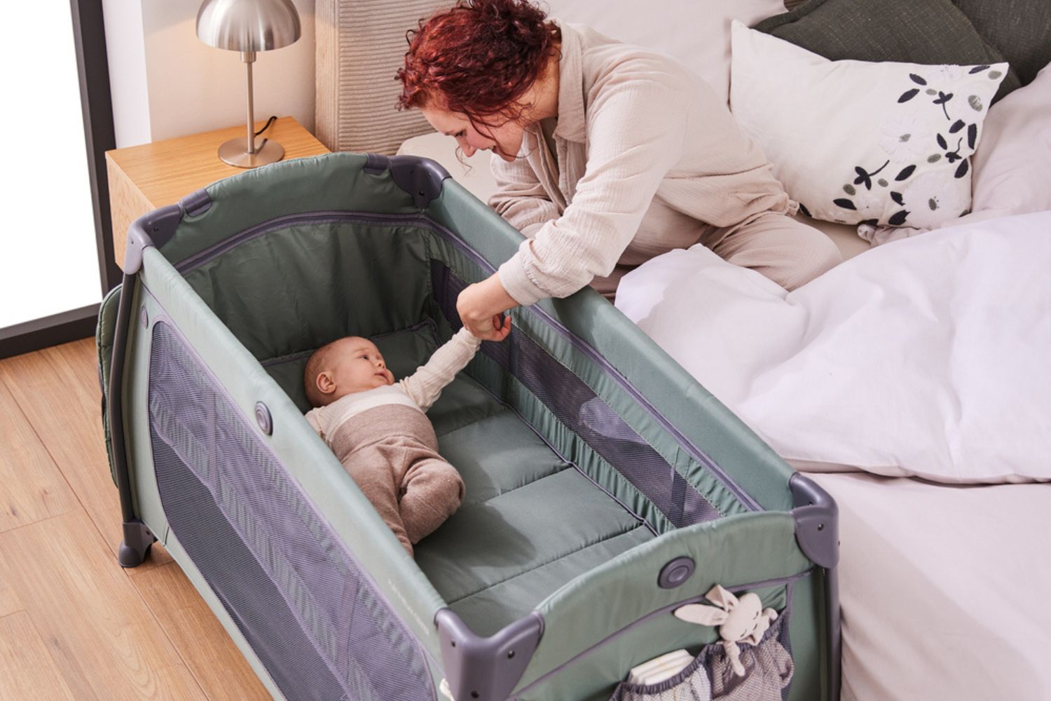 Hauck Play N Relax Travel Cot