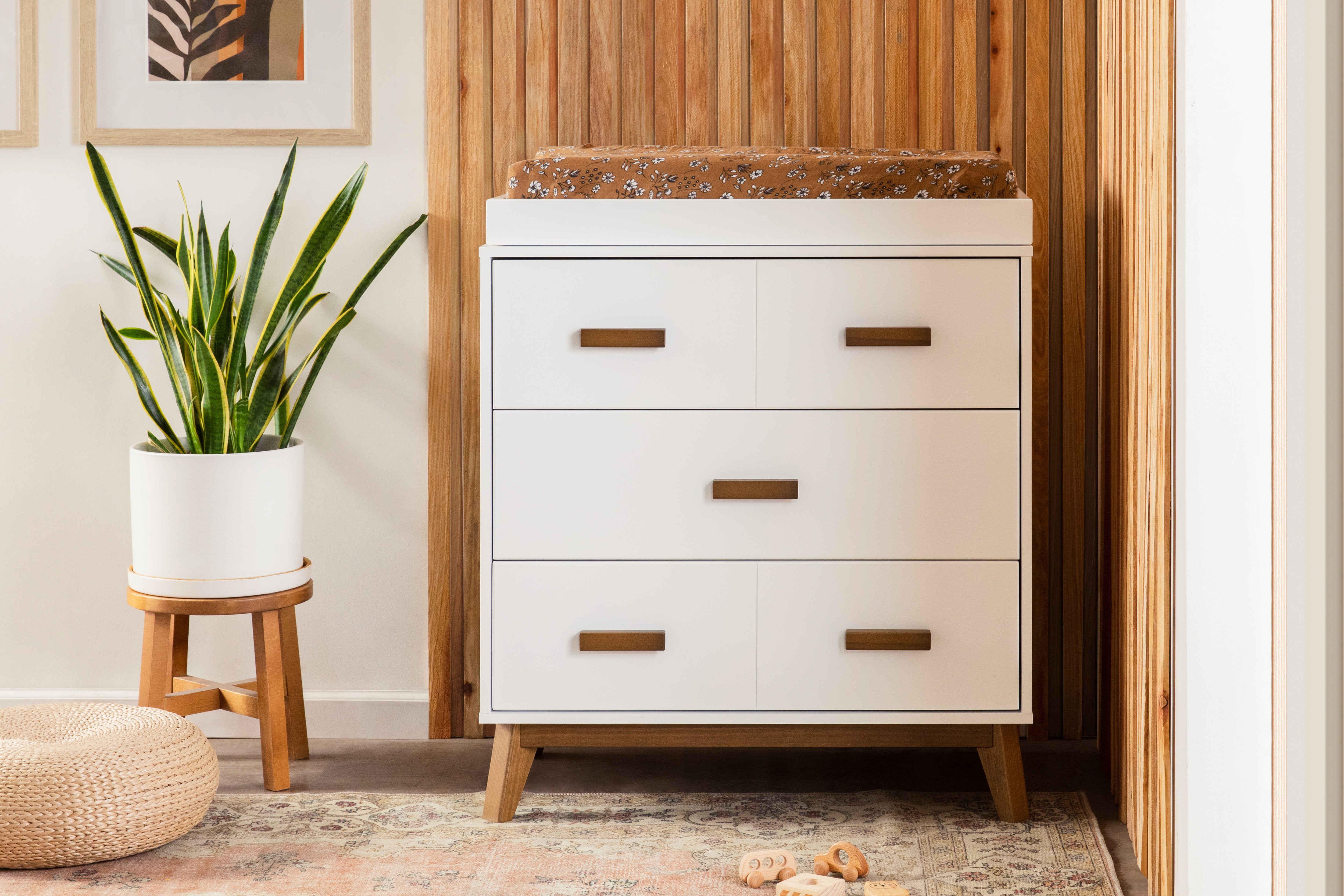 Babyletto Scoot 3-Drawer Dresser White & Walnut#color_white-and-walnut