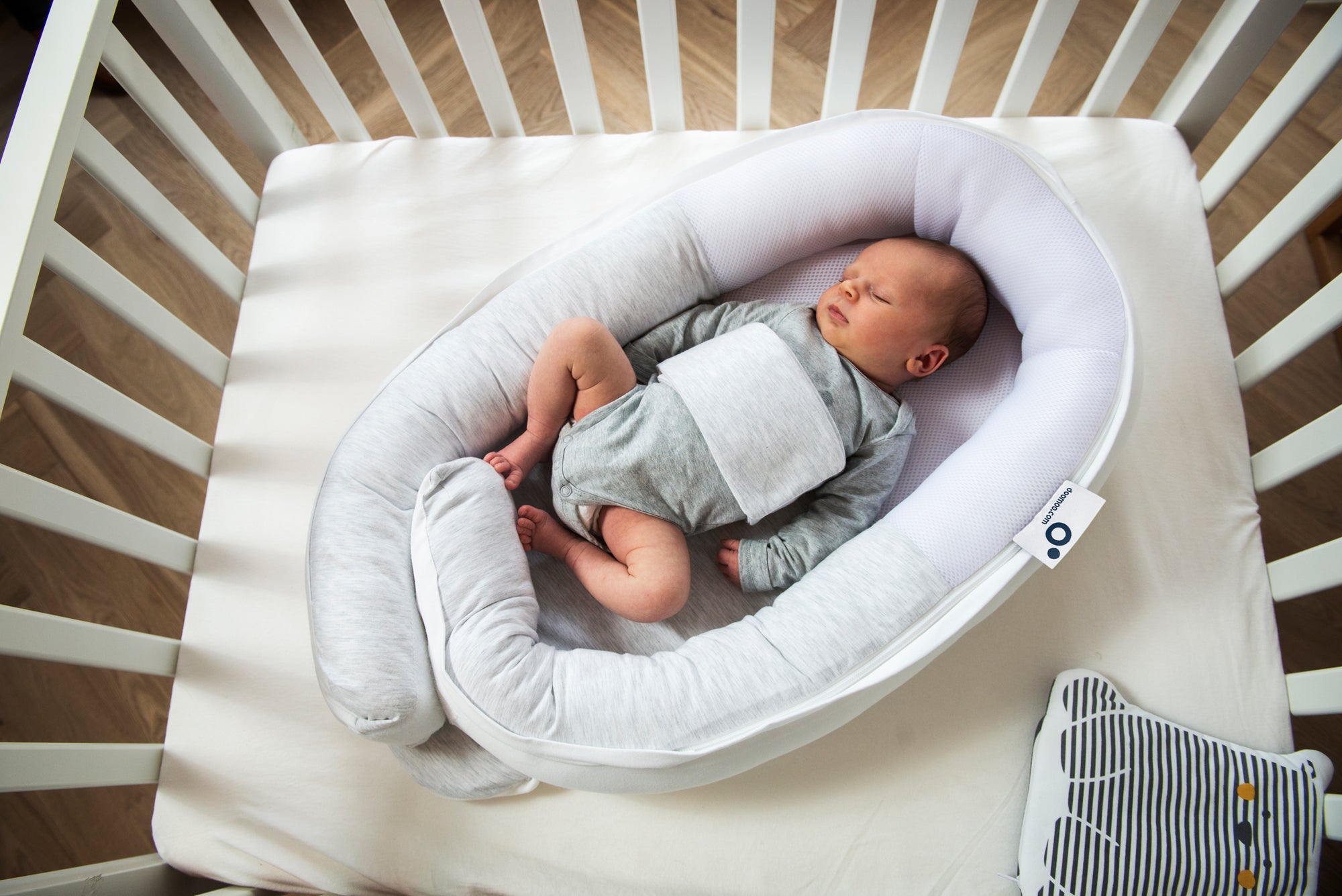 doomoo cocoon organic cotton babynest China White color_china-white